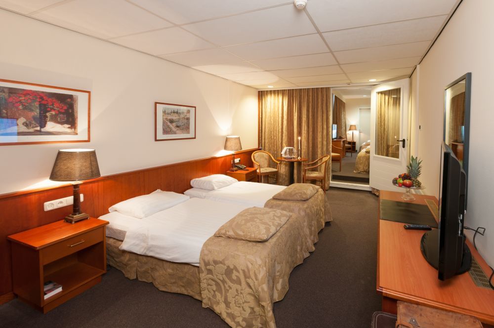 De Rustende Jager Hotel 4*